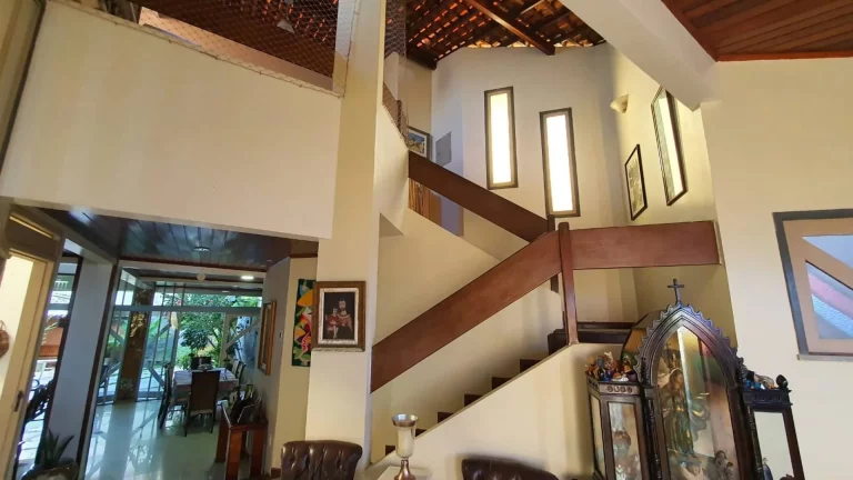 Imagem Casa à venda no Bairro Grageru - Espaçosa e Arejada | Imóvel em Destaque!