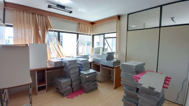 Imagem Sala/Conjunto Comercial à Venda, 60,79m2, Dividida Em 3 salas, Com Vaga de Garagem - Centro, Florianópolis/SC