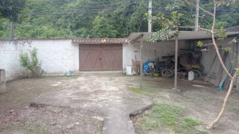 Imagem Boa casa com excelente terreno em ITAIPU 360M² na Totalidade.