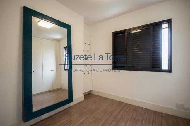Imagem Lindo apartamento com 100 m² área útil. Acesso rápido a Av. Marginal Pinheiros, Av. Luís Carlos...