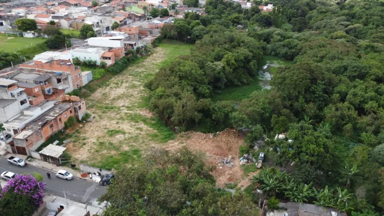 Imagem Terreno para Venda em Sorocaba-SP, na Vila Mineirão: Localização privilegiada e ótimo potencial de valorização!