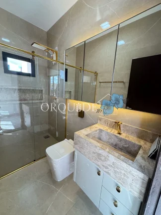 Imagem Casa à venda na cidade de rio verde com 3 quartos, 3 suítes, 2 salas, 1 banheiro, 1 vaga de garagem e 156m² de área.
