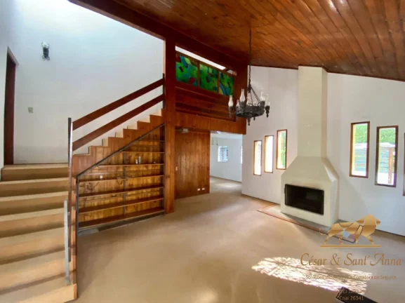 Imagem Casa com 6 quartos a venda em Campos do Jordão