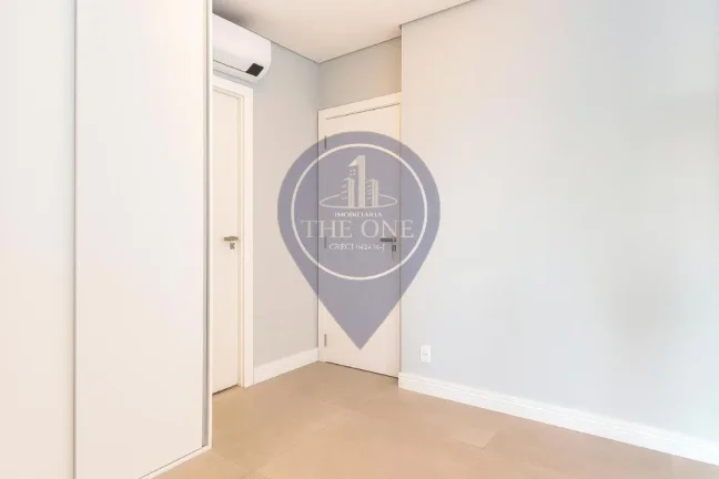 Imagem Imperdível: Apartamento à venda na Vila Nova Conceição, São Paulo-SP. 3 quartos, 2 suítes, 2 salas, 3 banheiros, 2 vagas de garagem, 134m².