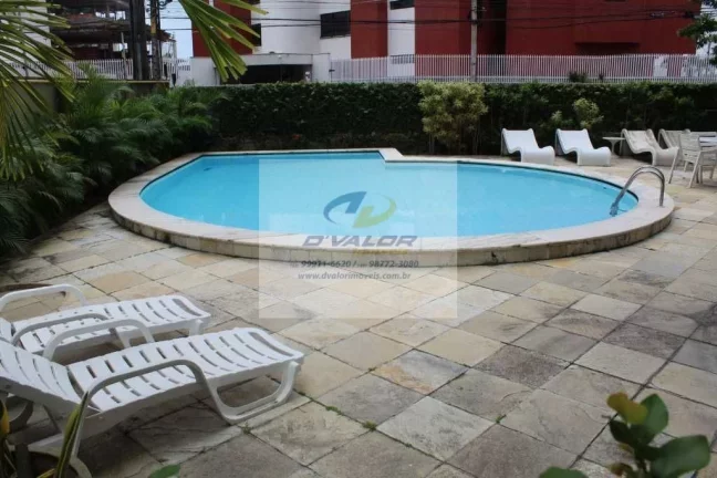 Imagem Vendo apartamento com 188,m², varanda ampla, 4 quartos s/ 2 suítes, DCE, sala p/ 2 ambientes e 2 vagas