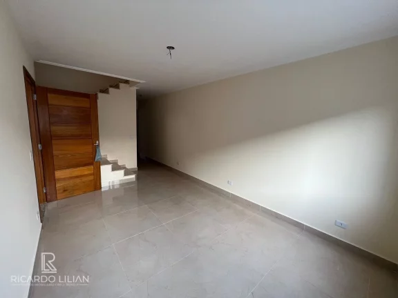 Imagem "Luxuoso Sobrado de 3 Dormitórios com Suíte Master e Acabamento Impecável na Vila Galvão, Guarulhos!"