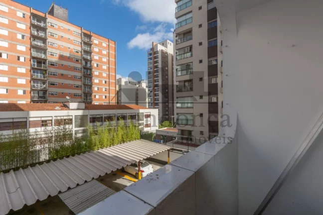Imagem Apartamento na Rua Caiubi com 72m², 2 dormitórios e 1 vaga de garage.