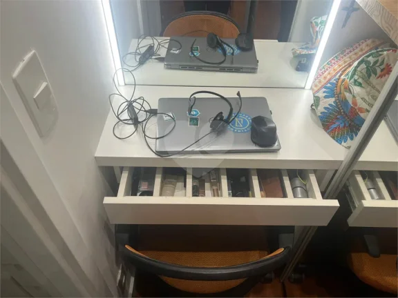 Imagem Apartamento à venda ou para alugar com 2 quartos, sendo 1 suíte, no condomínio You Collection Alves Guimarães, São Paulo - SP