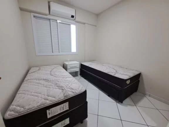 Imagem LINDO APARTAMENTO REFORMADO COM VISTA PARA O MAR