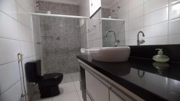 Imagem Chácara com 4 dormitórios à venda, 1024 m² por R$ 950.000,00 - Estância Lago Azul (Ártemis) - Piracicaba/SP