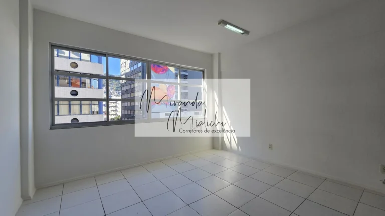 Imagem Sala comercial para venda em Centro, 36m²