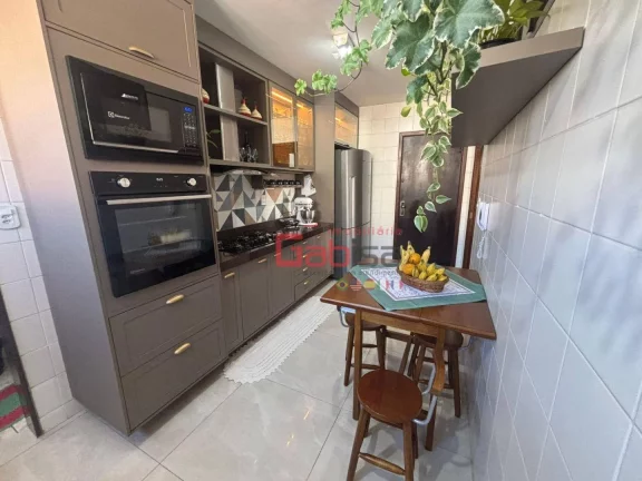 Imagem Apartamento com 3 dormitórios à venda, 120 m² por R$ 850.000,00 - Centro - Cabo Frio/RJ