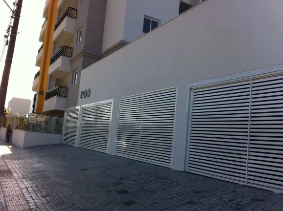 Imagem Apartamento com 2 dormitórios sendo 1 suíte e 1 vaga de garagem no bairro Dom Bosco em Itajaí/SC
