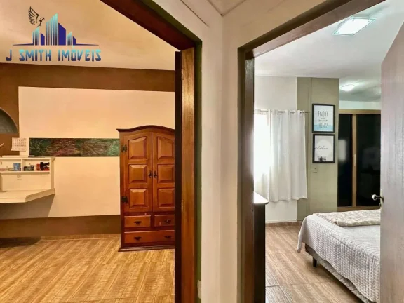 Imagem CASA TÉRREA EM CONDOMÍNIO. 2 DORMS (1 SUÍTE). 3 VAGAS