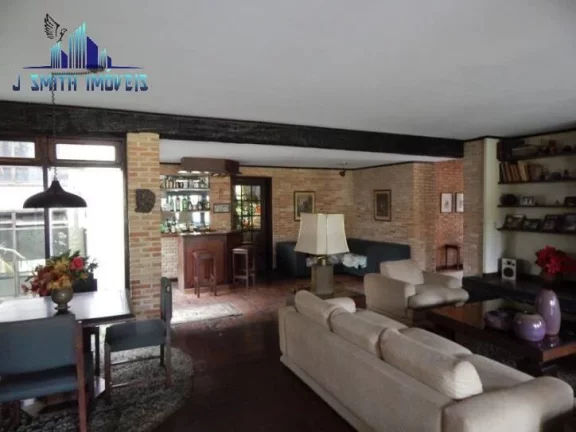Imagem CASA ESTILO GRANJEIRO, NO CORAÇÃO DA GRANJA VIANA. TERRENO GIGANTE