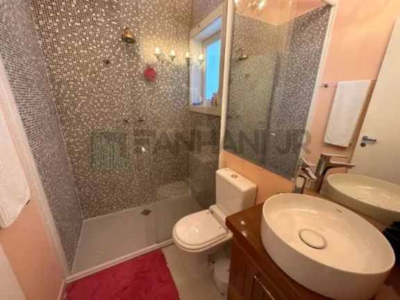 Imagem Deslumbre-se com esta incrível oportunidade de adquirir uma casa dos sonhos no exclusivo condomínio Yacamim, localizado em Ilhabela. Com uma vista esp