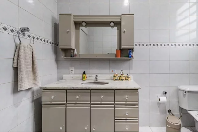 Imagem Casa à venda em Porto Alegre, Santana, com 3 quartos, 200m2