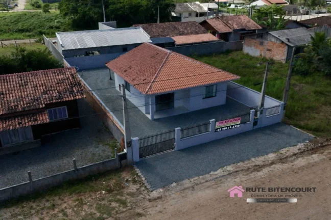 Imagem Excelente Casa Em Alvenaria Mobiliada - Salinas- Balneário Barra do Sul -SC