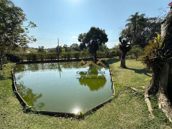 Imagem Chácara com 3 dormitórios à venda, 4000 m² por R$ 750.000,00 - Bairro Congonhal - Tatuí/SP