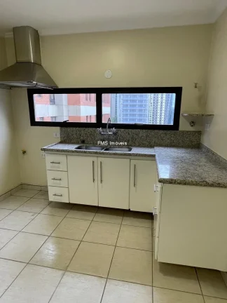 Imagem Apartamento 3 suítes, 3 vagas e 209m2 de útil no Itaim Bibi