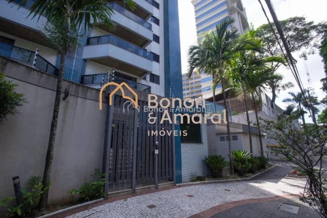 Imagem Ótimo apartamento à venda com 4 quartos, 1 suíte, varanda e 2 vagas de garagem.
Condomínio local...