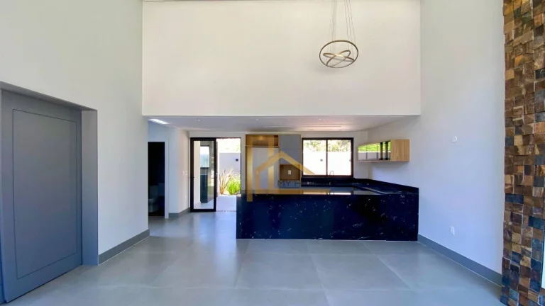 Imagem Casa de Alto Padrão, à Venda em Condomínio Fechado no Bairro da Posse em Teresópolis-RJ