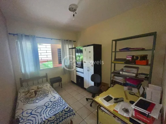 Imagem Impecável Casa à Venda na Orla Morena em Campo Grande-MS: 4 Quartos, 1 Suíte, 4 Salas, 2 Banheiros, 7 Vagas, 289,61 m²!