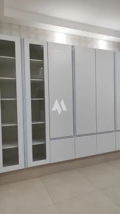 Imagem Apartamento à venda com 3 dormitórios e 2 vagas de garagem privativas e escrituradas no bairro do Gonzaga em Santos/SP
