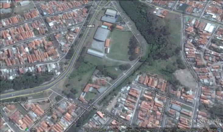 Área de 5.500m² localizado no bairro Jaraguá perto do Supermercado DIA, bom para residencial e co...