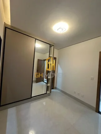 Imagem CA129

Casa com 3 quartos no Moinho dos Ventos, em terreno com 360m² com 223m² de área construíd...