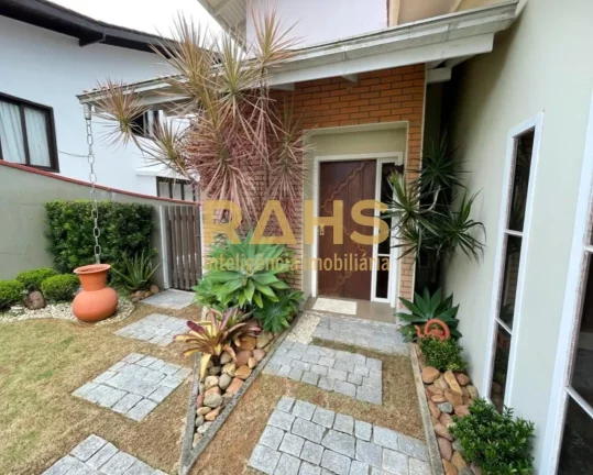 Imagem SOBRADO NO BAIRRO SAGUAÇÚ AVERBADO COM 255 M2 ÁREA CONSTRUIDA Excelente sobrado no bairro Saguaç...