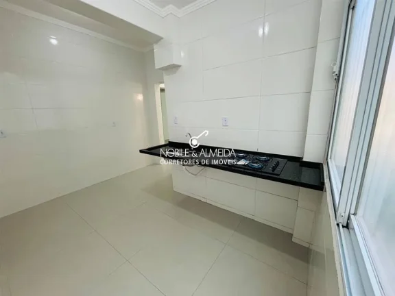 Imagem Prédio frente à orla. Apartamento finamente reformado.