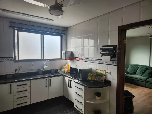 Imagem Apartamento com 2 dormitórios (1 suíte), no Embaré à venda por R$700.000,00.