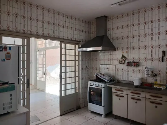 Imagem Fantástica Casa no Pedregulho em Guaratinguetá SP