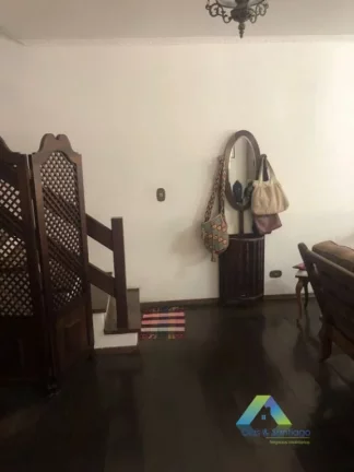 Imagem Ipiranga Sobrado 250M², 3 dormitórios, 6 vagas, ótima localização e valor !!!