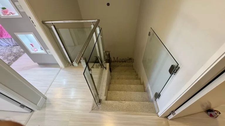 Imagem Casa em Condomínio à Venda em Jundiaí-SP Residencial Thina: 3 Quartos, 1 Suíte, 2 Salas, 3 Banheiros, 2 Vagas de Garagem - Jardim Carolina, 110m²