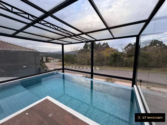 Imagem Casa de Alto Padrão em Condomínio Fechado para Locação Mairiporã!