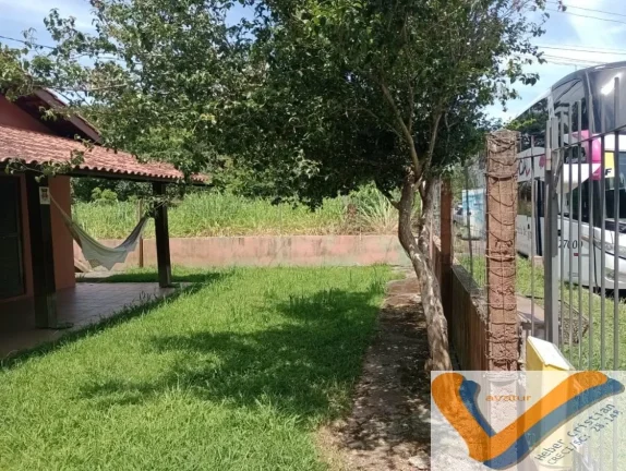 Imagem Praia de Canasvieiras, casa com escritura pública
