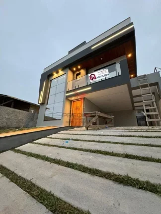 Imagem Casa à venda com 3 quartos sendo 3 suítes no Estreito/ Florianópolis, SC - Brasil