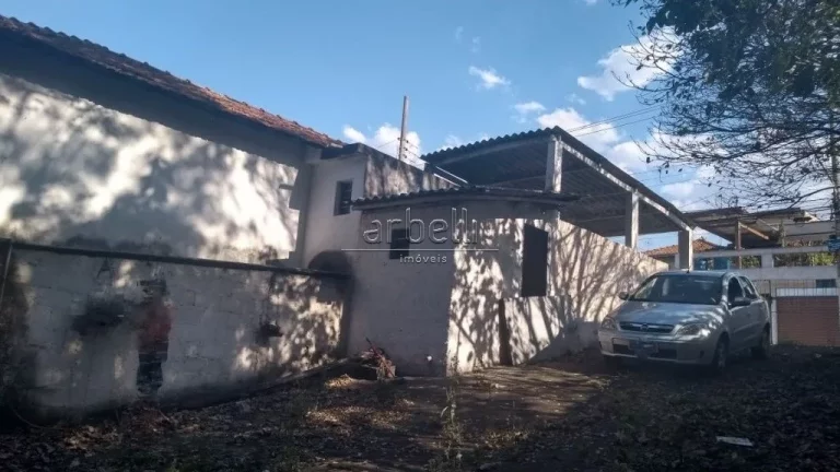 Imagem Terreno com 1.630 metros quadrados ( medida 36 X 45 ) aproximadamente. Terreno em bico, com pequeno ...