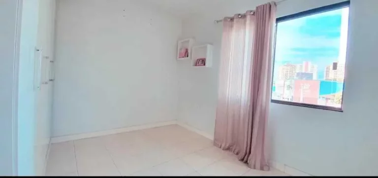 Imagem Casa com 4 dormitórios sendo 1 suíte e 3 vagas de garagem no Centro de Itajaí