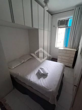 Imagem Apartamento 3 Quartos Frente Praça – Reformado em Copacabana, 80m², Posto 5