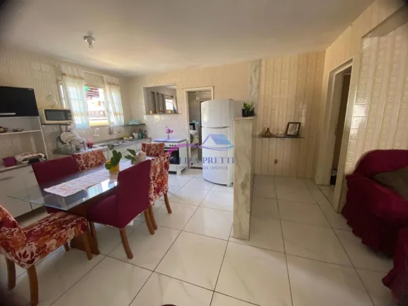 Imagem Ampla Casa com Múltiplas Residências - Ideal para Morar e Investir em Vila Velha/ES
