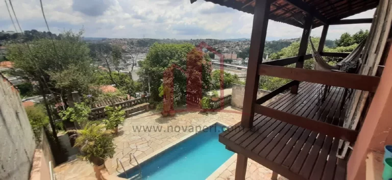 Imagem Imperdível oportunidade: Casa à venda no Centro de Franco da Rocha-SP, com 4 quartos, 1 suíte, 2 salas e mais!