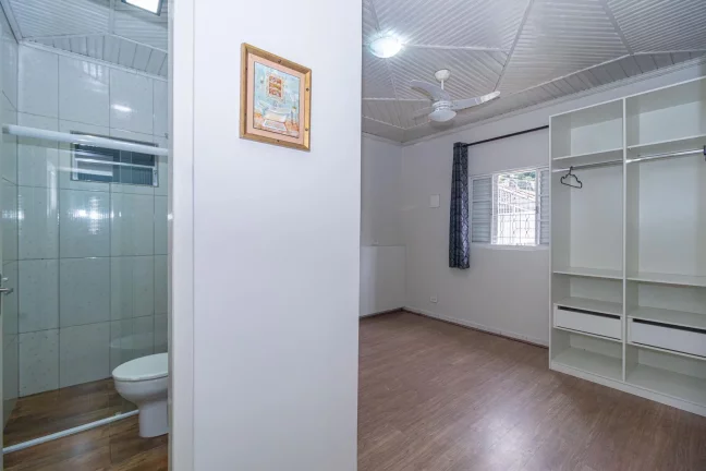 Imagem Casa Residencial de 4 quartos no bairro Campo Comprido