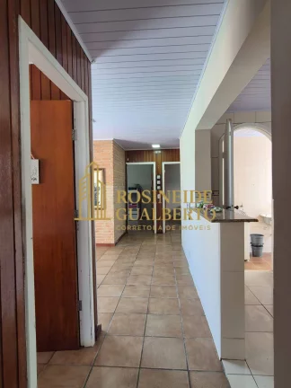 Imagem Casa 3 Dormitórios à venda no bairro Indaiá, Bairro nobre de Caraguatatuba