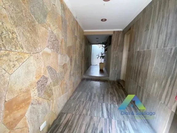 Imagem Sobrado reformado à venda com 4 dormitórios e 2 vagas no Bosque da Saúde/Sp, ao lado do Shopping Plaza Sul!