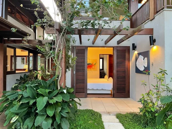 Imagem Casa em condomínio na Península da Praia dura com 4 suítes