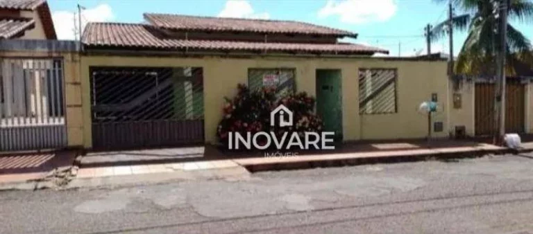 Imagem Casa com 5 dormitórios à venda, 320 m² por R$ 550.000 - Setor Afonso Pena - Itumbiara/GO