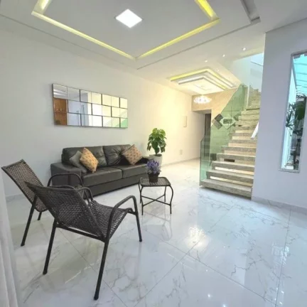 Imagem Casa à Venda em Caiçara, Praia Grande - SP